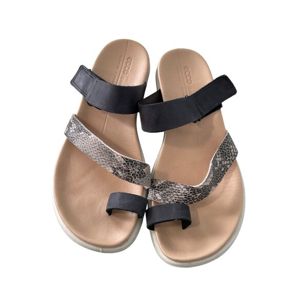 Ecco Simpil Strappy Sandals Size 6.5 Toe Loop Comfort Flats Snakeskin Multicolor - Picture 1 of 8
